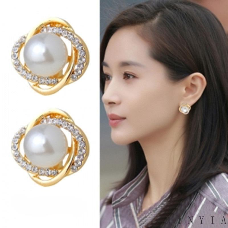 Anting Mutiara Berlian Kecil Untuk Wanita