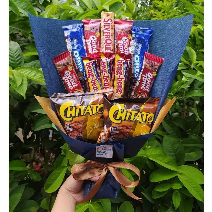 (S) Buket silverqueen Cewe cowo / hadiah pacar/paket/bingkisan Snack Ulang Tahun/Ultah/ Wisuda/Kado/Hadiah/ sidang/birthday