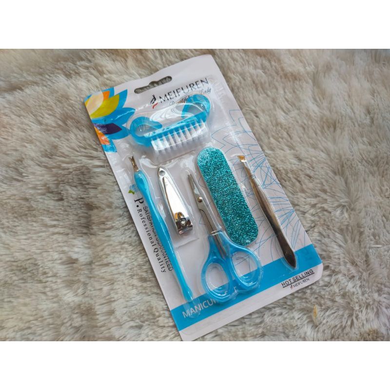 MEDICURE DAN MANICURE SET BEAUTY LADY ALAT MEDICURE DAN PEDICURE SET