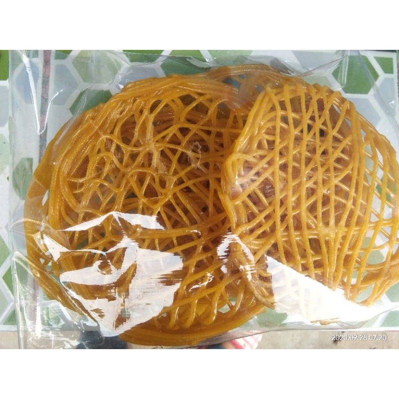 

KERUPUK MIE / ASINAN