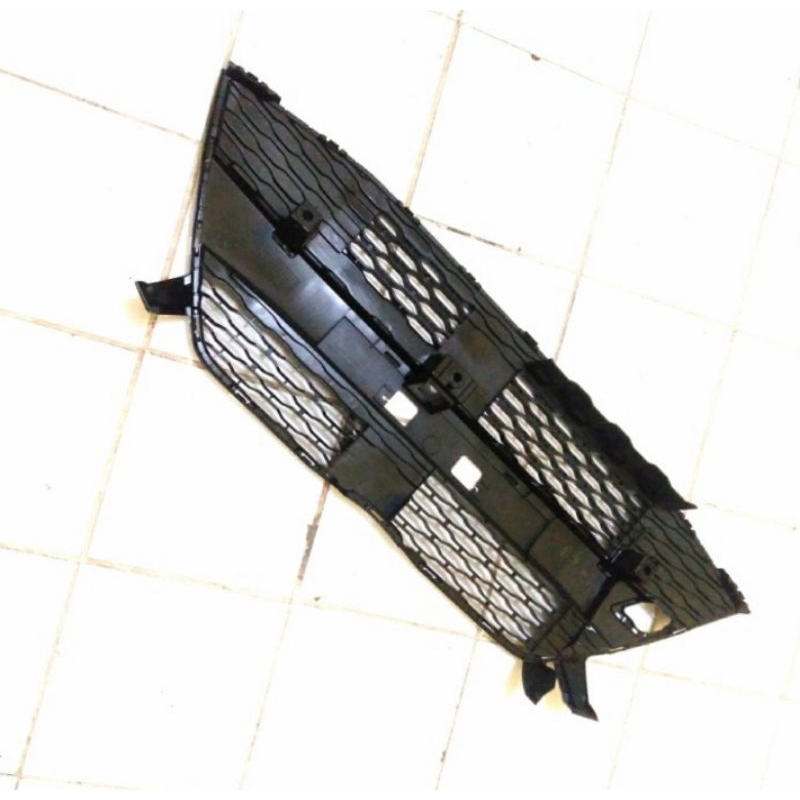grill bumper bawah agya TRD ayla black piano 2019 up orisinil restock