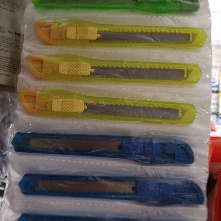 

Cutter Kecil Murah (1PCS) +
