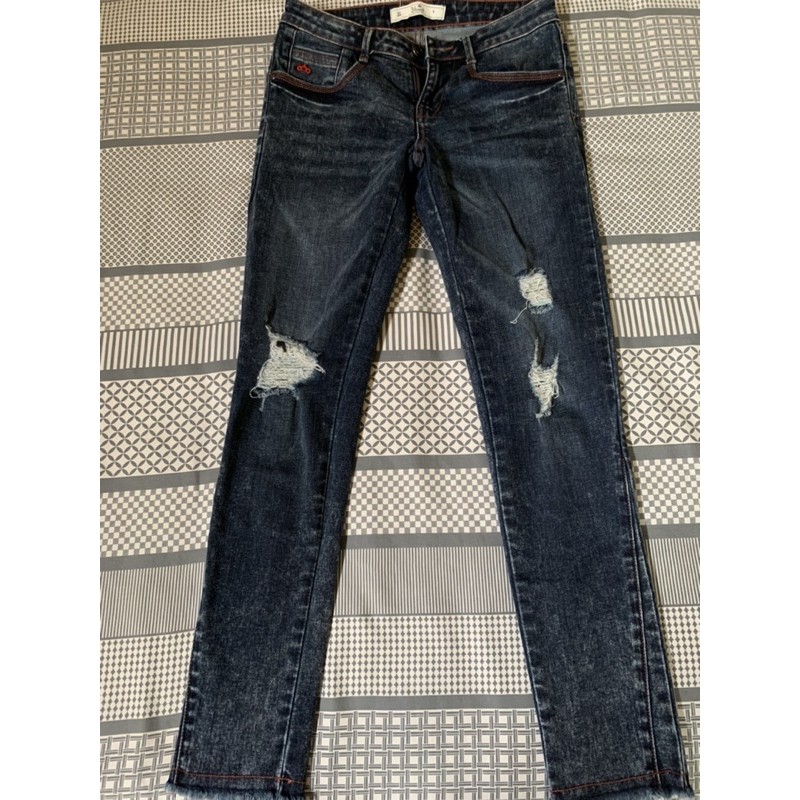 Ripped Jeans 3Second Preloved