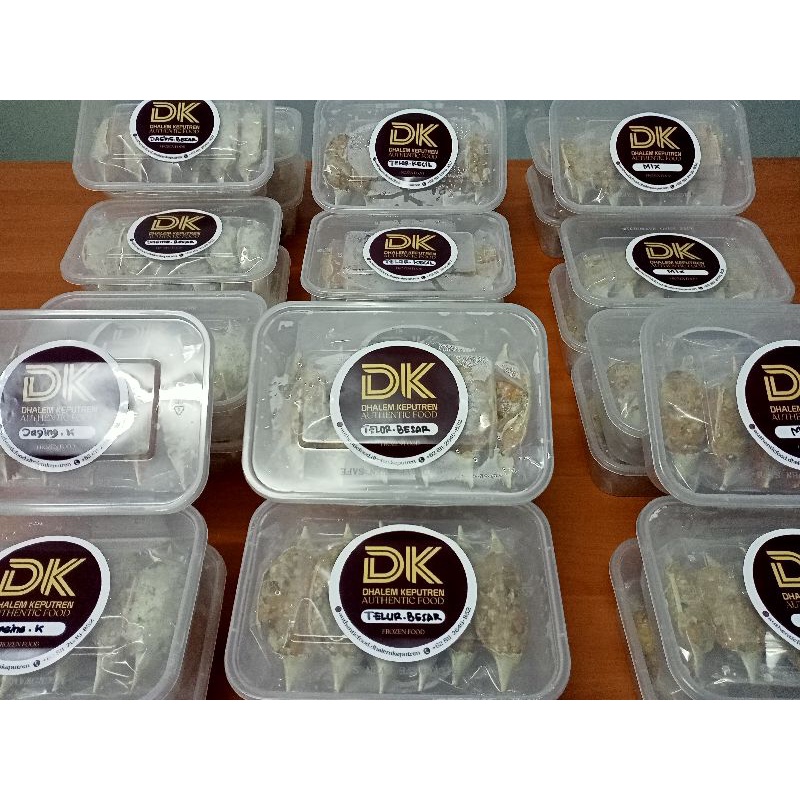 

RAJUNGAN ASLI BELITUNG ISI MIX TELUR DAN DAGING 250 GR (ISI 6 PCS)