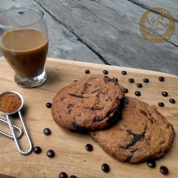 

Premium Soft Cookies dengan butter wysman dan coklat belgia callebaut