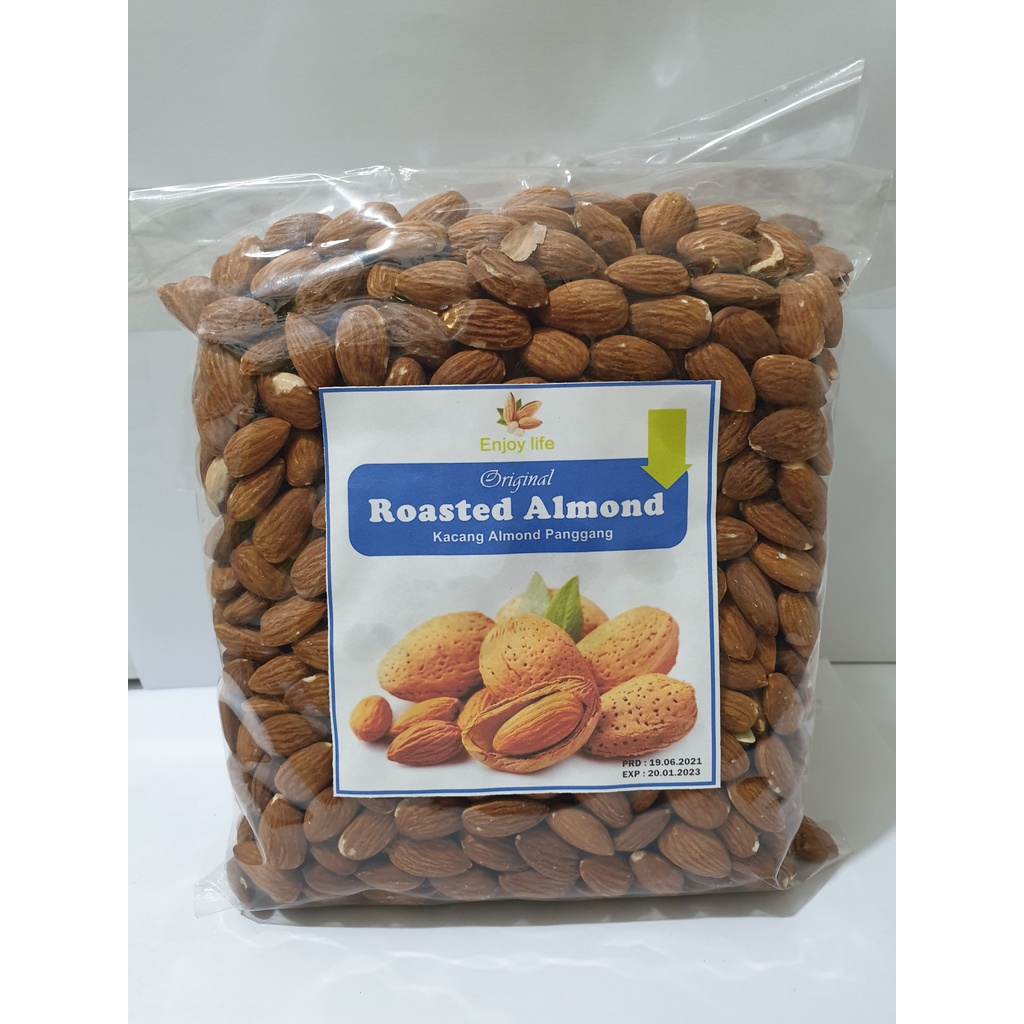 

Kacang Almond Kupas PANGGANG 500GR/ kacang almond exp (2027)