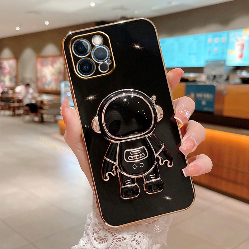 Casing Soft Case Karet Motif Astronot + Stand Holder Untuk iPhone 6 / 6s / 6Plus / 7 / 8plus / XR