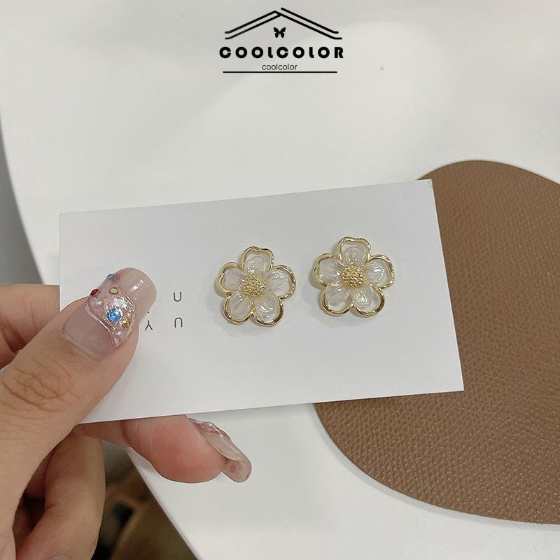 COD✨Anting Bunga Korea Kecil Sepasang Flower Stud Earrings Emas Anting Tusuk Motif Vintage Fashion Impor Murah Aksesoris Wanita