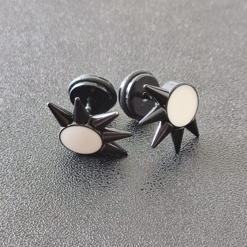 Anting Roda Metal Pria dan Wanita Titanium Hitam dan Putih