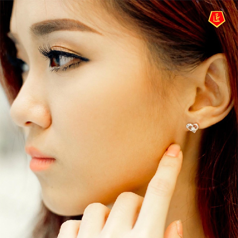 [Ready Stock]Graceful and Fashionable Silver Crystal Earrings