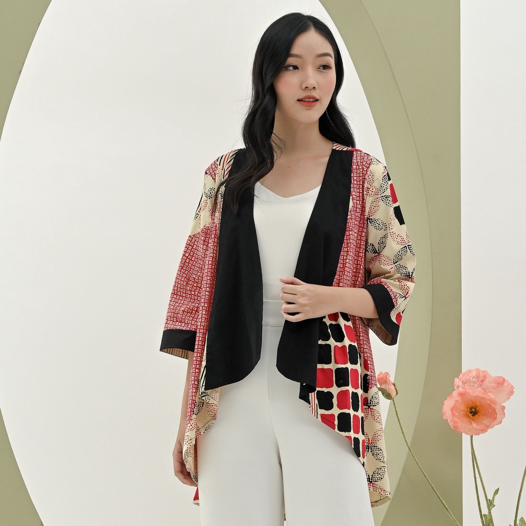 Semapu - Blitar / Blazer Batik Wanita