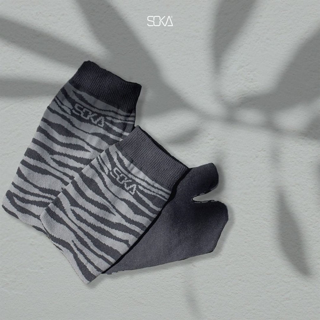 Kaos Kaki SOKA Essentials Zebra - Jempol Pendek Size M Motif