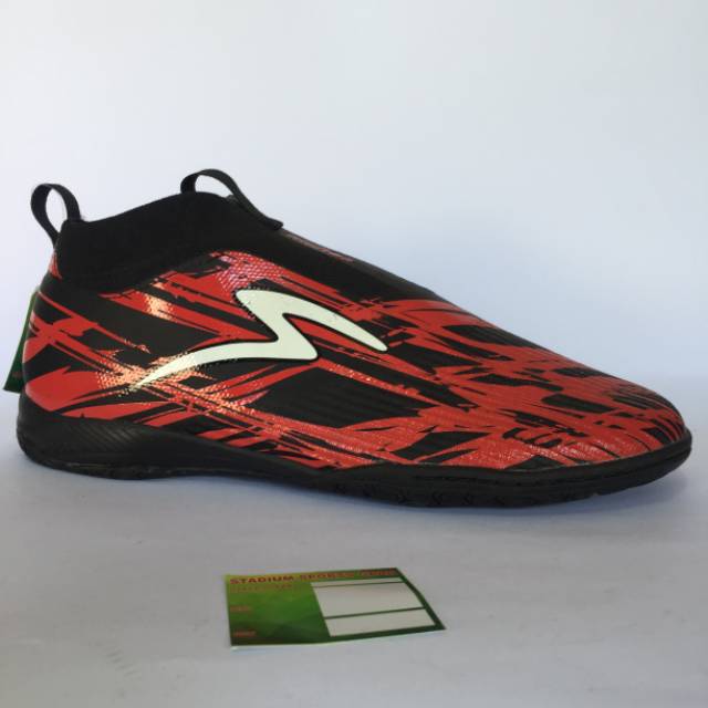 specs accelerator illuzion in red