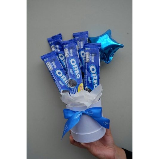 

bloom box oreo / hampers buket snack kado ultah wedding anniversary wisuda valentine