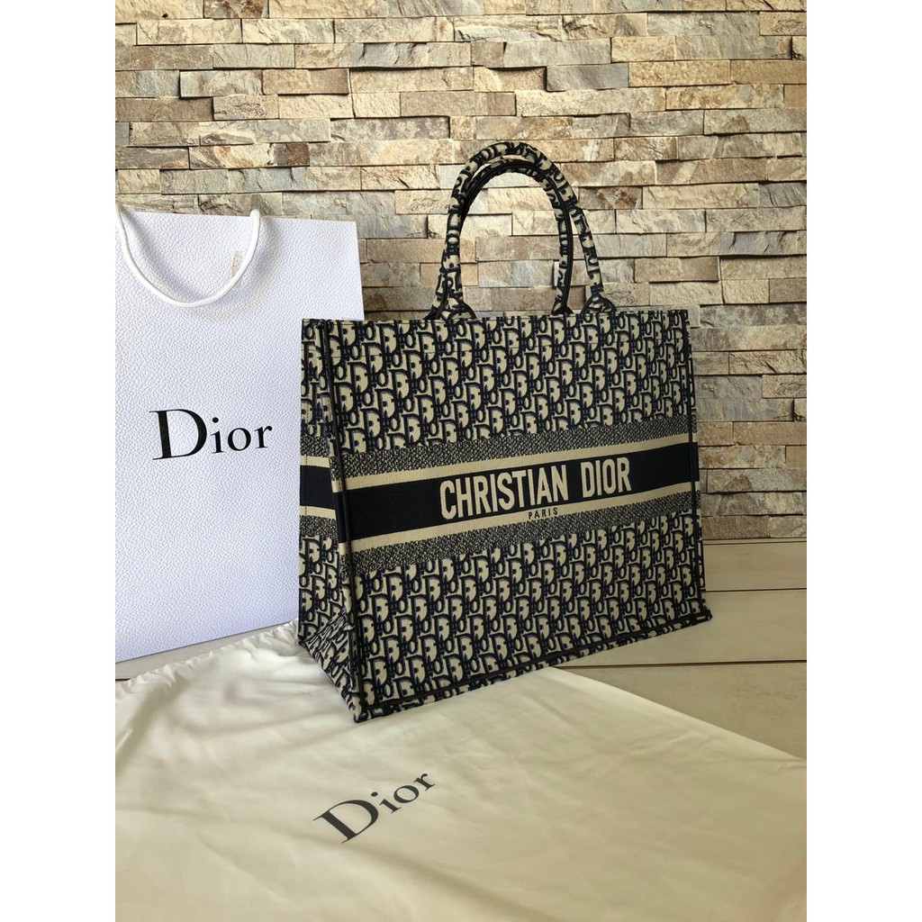 harga dior book tote