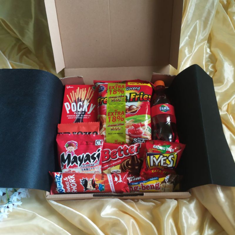

paket snack box 2/snack box ulang tahun/snack box wisuda