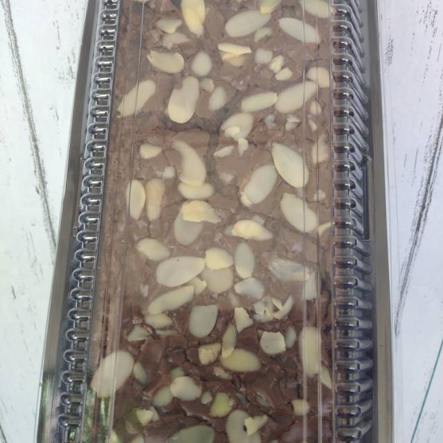 

Brownies fudgy almond termurah