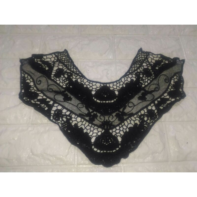 Renda dada rajut hitam 01