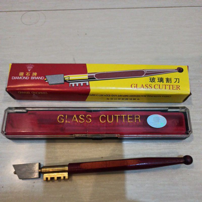 

Potongan kaca/glas cutter Diamond mika