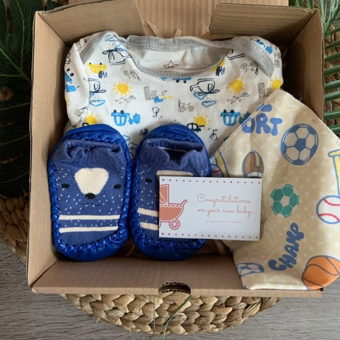 

Hampers | Hampers Baby Gift Kado Bayi (Paket Baju D)