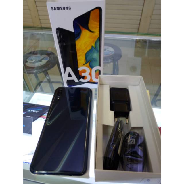 Samsung a30 4/64 baru 14hari pake harga net aj