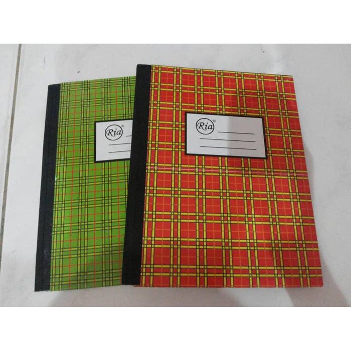 

Buku Tulis Hard Cover Kwarto Ria 100 Lembar / Lbr / Kuarto