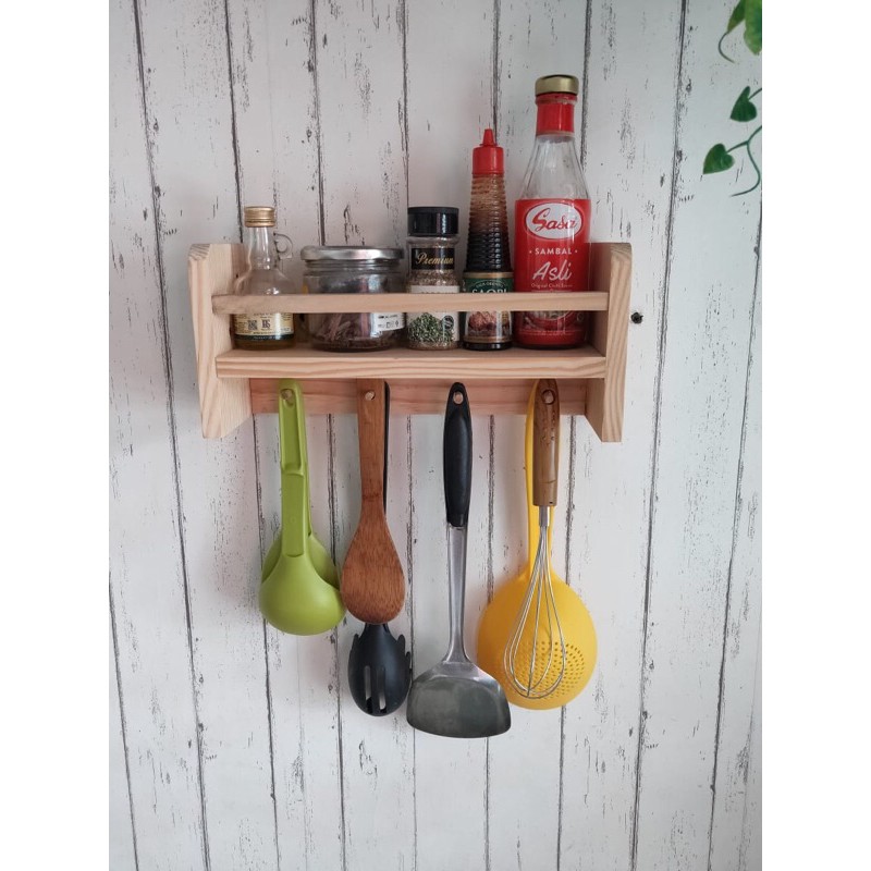 Rak Bumbu Kayu Tempat Gantungan Peralatan dapur