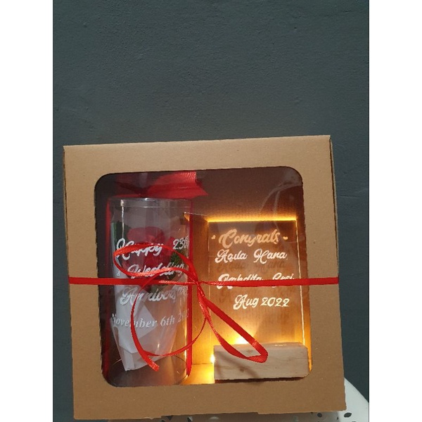 

Kado ulang tahun cewe cowok wisuda Gift Box custom lampu Acrylic