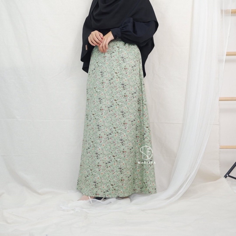 Aline skirt by Nadisfa