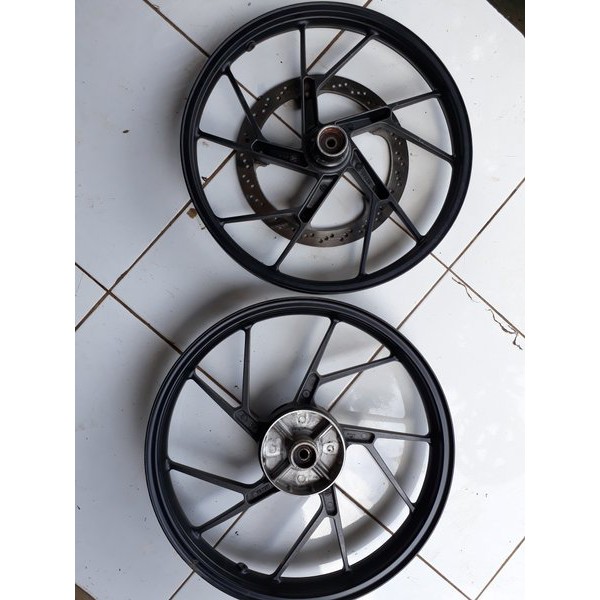 velg racing satria fu old standar bawaan motor