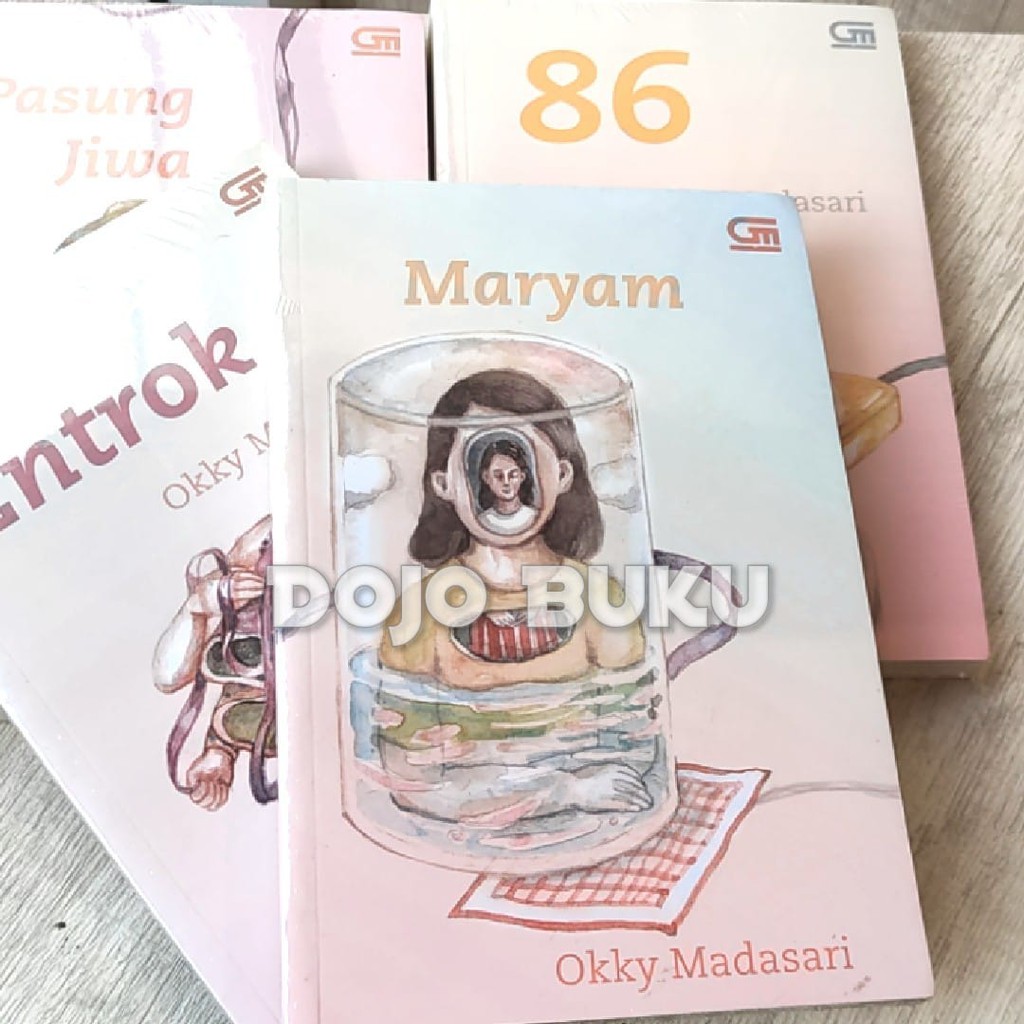 Sebuah Seri Novel (Cover Baru) by Okky Puspa Madasari