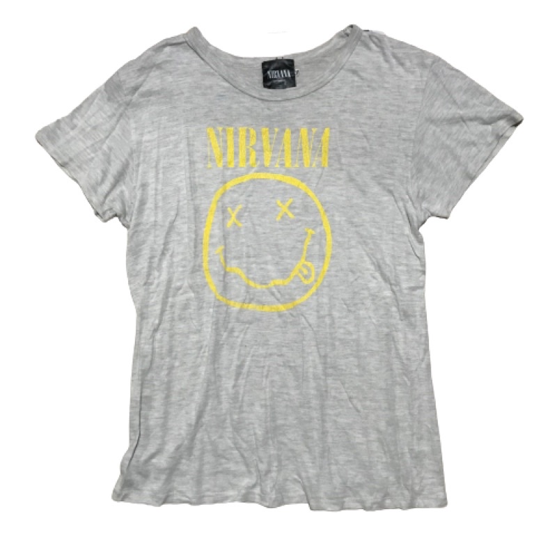 kaos nirvana 2010 second oversize vintage thrift preloved tshirt