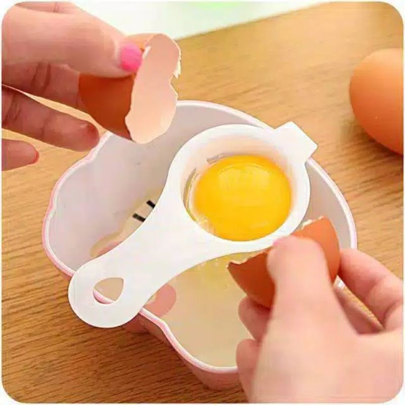 alat Pemisah Penyaring Putih dari Kuning Telur Egg Separator Sederhana