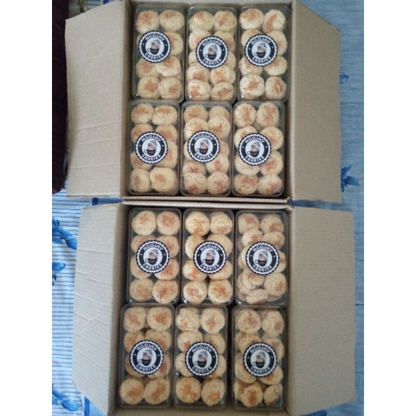 

SAGU KEJU NGOJAY @350GR. paduan sagu dan keju edam asli bikin kres kres di lidahh