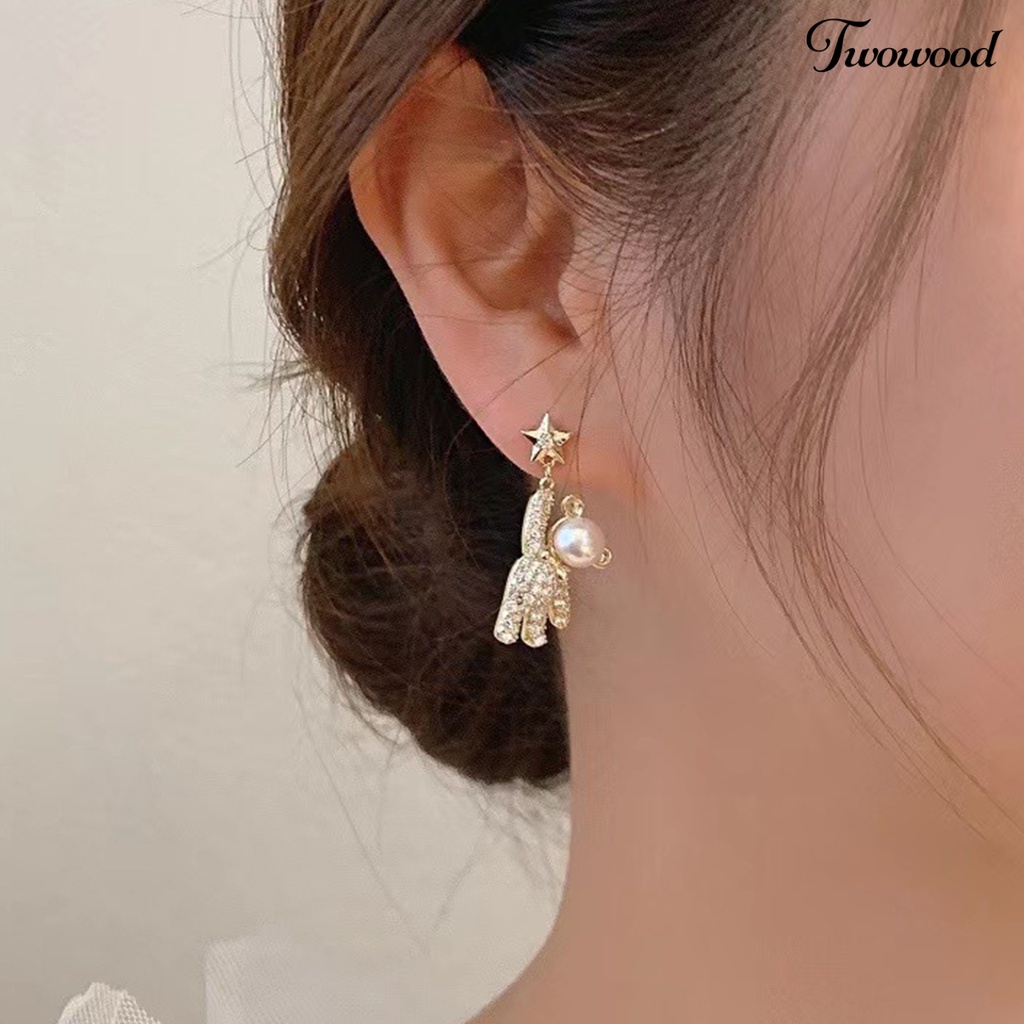 1 Pasang Anting Bentuk Beruang Bahan Alloy Untuk Wanita