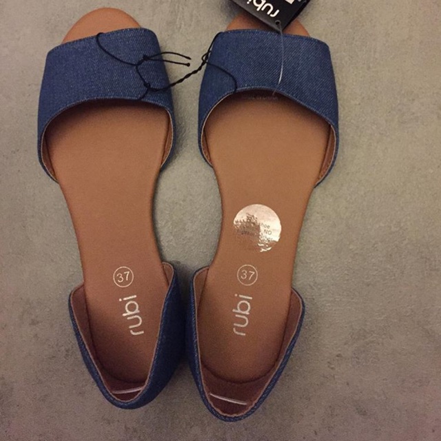 Sendal rubi/sepatu rubi
