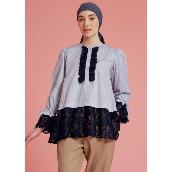 Kivanya Top Navy Aleza Label