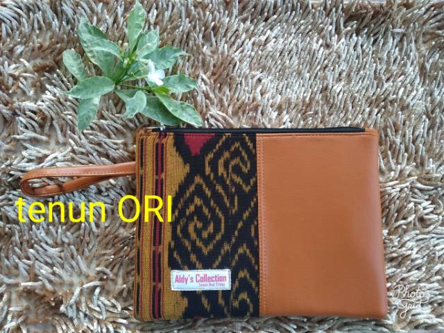 Pouch tenun UNISEX