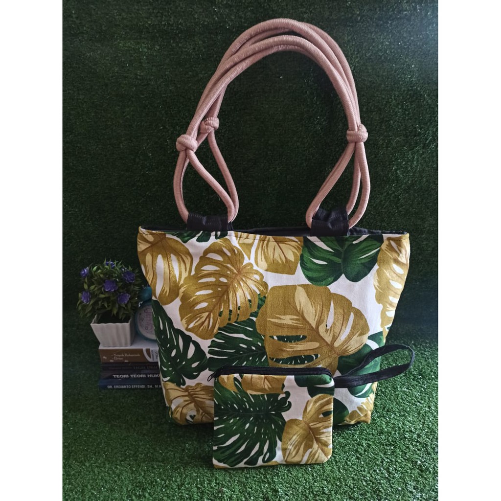 Tropical Series Totebag Tali Sumbu Plus Pouch