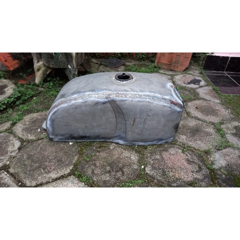 Tengki caferacer cafereser racer motor custom Tangki bensin cafe racer vin racer vinracer pnp scorpi