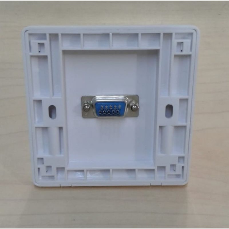 FACEPLATE VGA SOLDER 1 PORT WALLPLATE VGA SOLDER 1PORT