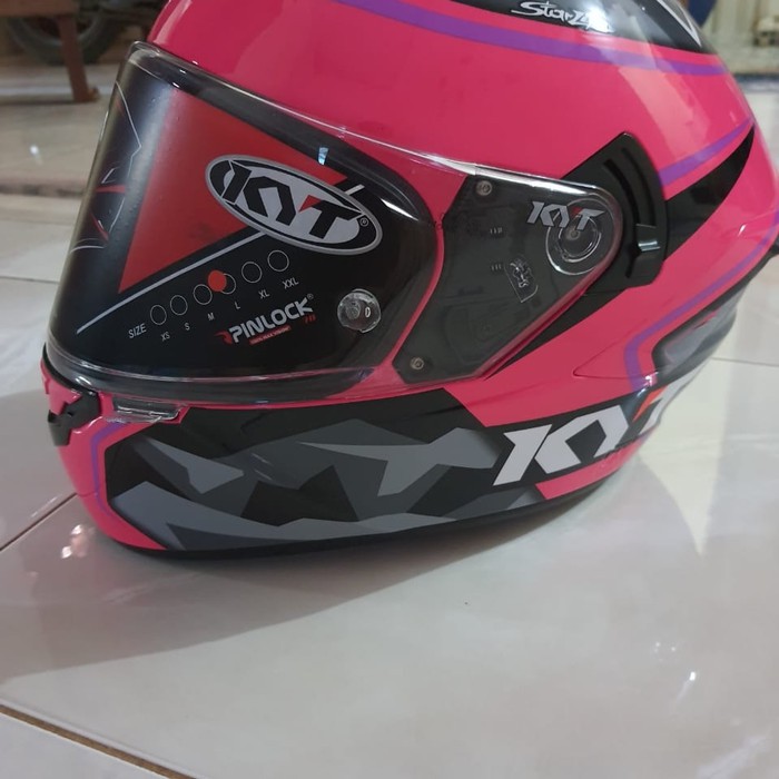 KYT NFR Fuxia Pink Aleix Espargaro