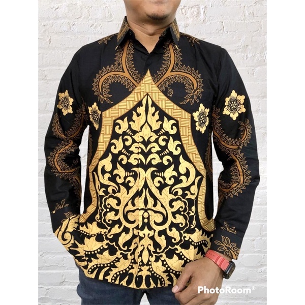 Baju Batik Pria Lengan Panjang lapisan furing hero,Warna hitam coklat gold,warna coklat susu,Batik Premium,Batik Modern,Batik Jumbo,Batik Solo,Batik Kantoran