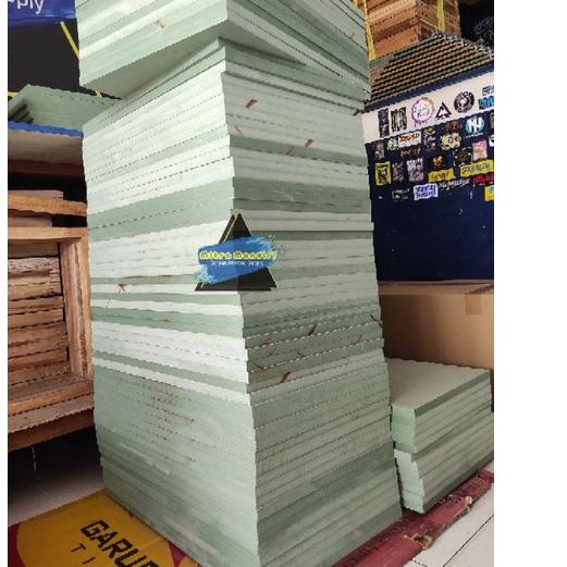 

Flash Sale - Papan Sablon/Meja sablon MDF HIJAU 40x60 18mm & 45x65 18mm .,