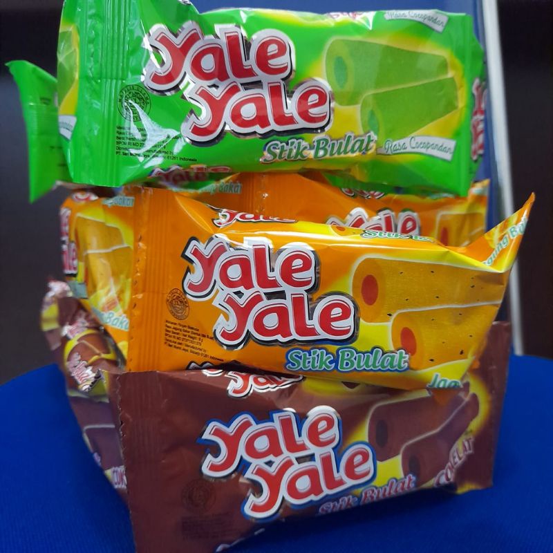 

snack YALE YALE