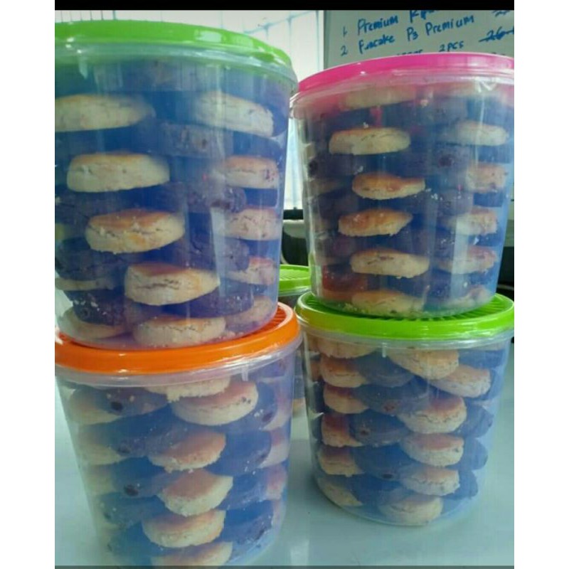 

kue kacang mix coklat