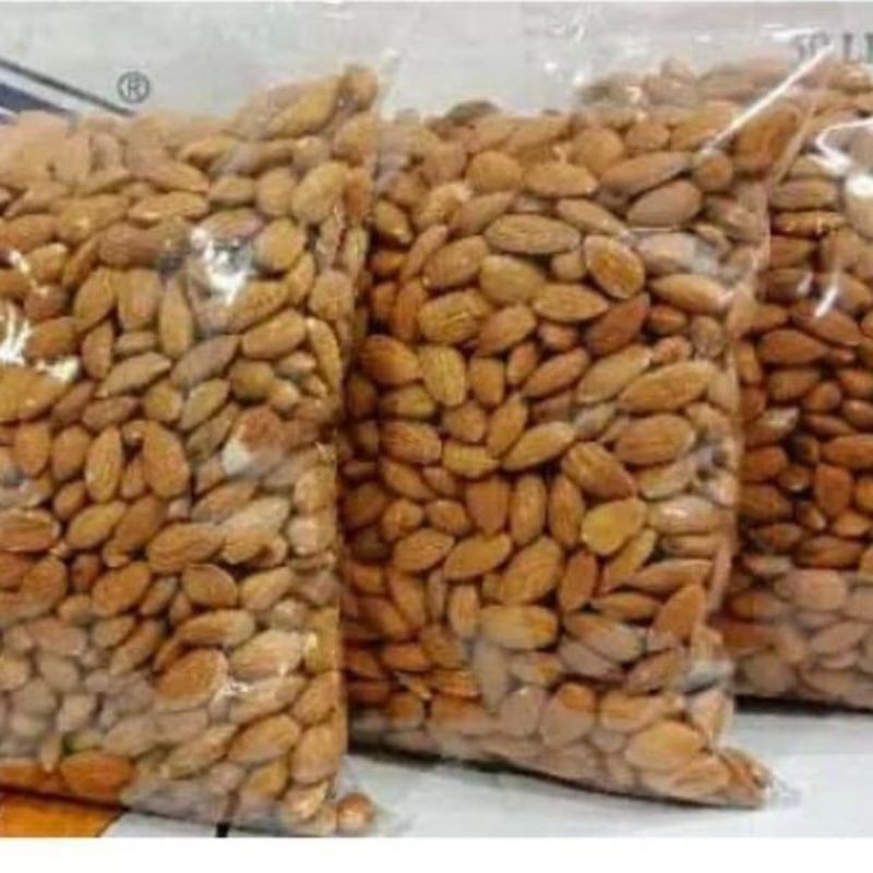 kacang almond kupas mentah 100gr