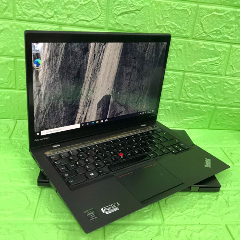 Laptop Lenovo Thinkpad X1 Carbon Ci7 Generasi 4TH SALE!!!