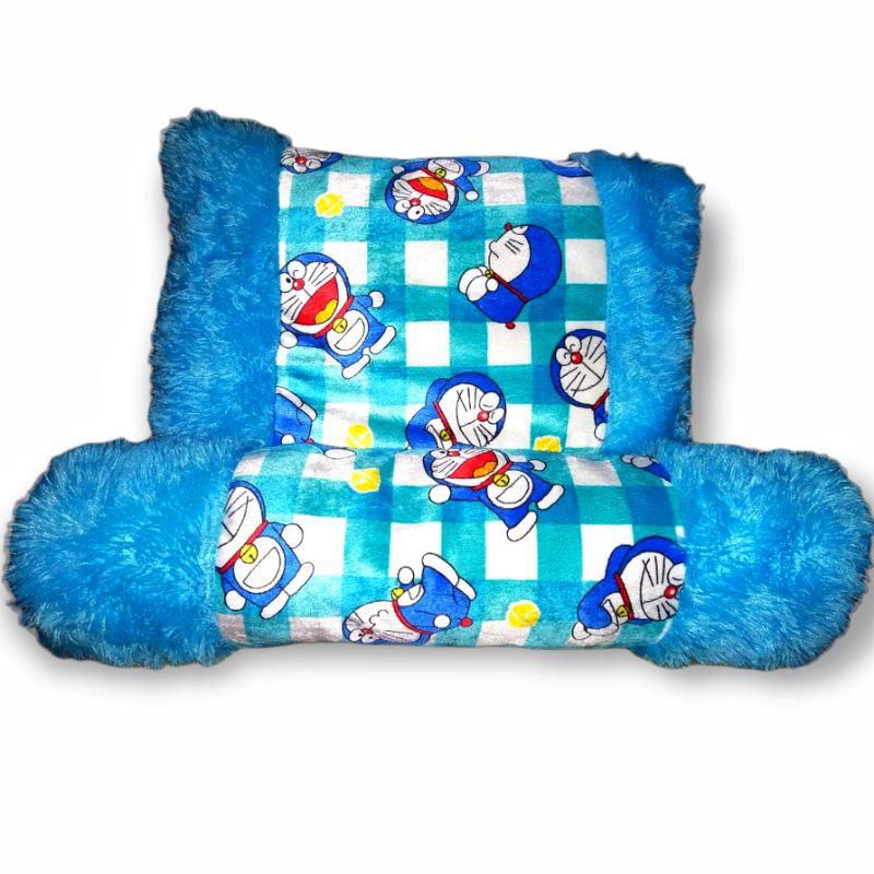 Bantal guling karakter anak Doraemon biru