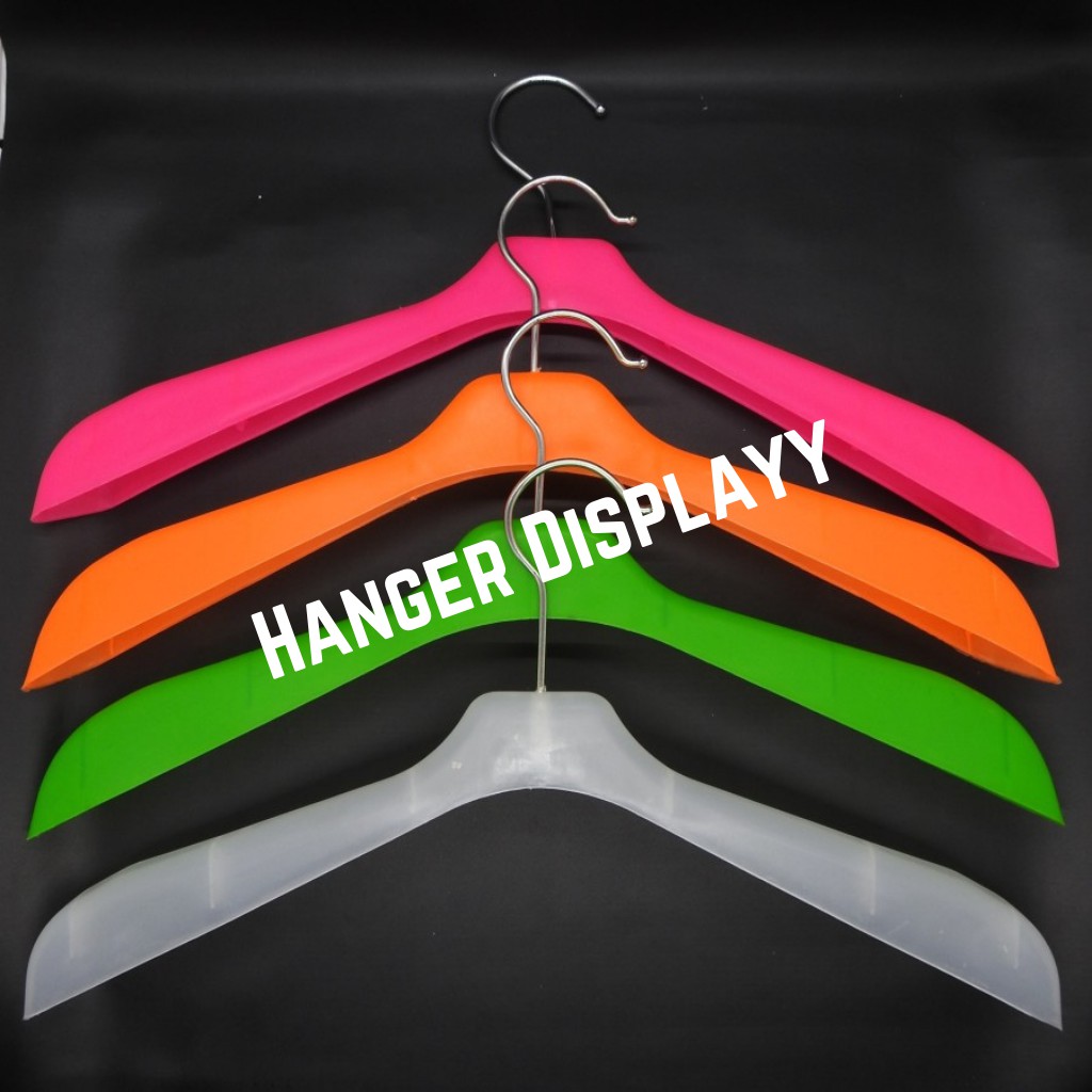 Hanger Baju Distro 181 Warna Orange &amp; Pink Gantungan Baju Bebek Jas Berkualitas 1 Lusin Hitam (isi 12 pcs)